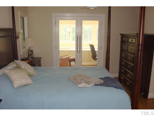 921 Wimberly Road Apex, NC 27523 - Photo 8 of 22 Gallery Image 8