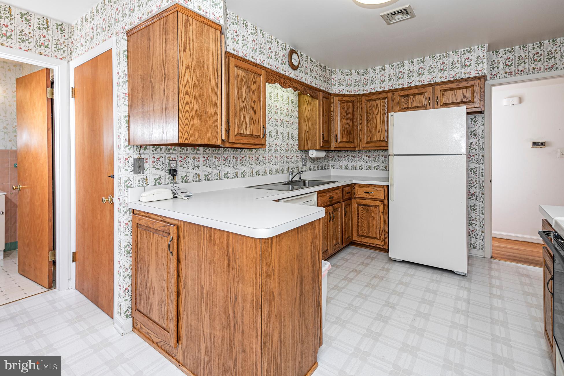 265 Herrontown Road Princeton, NJ 08540 - Photo 13 of 29