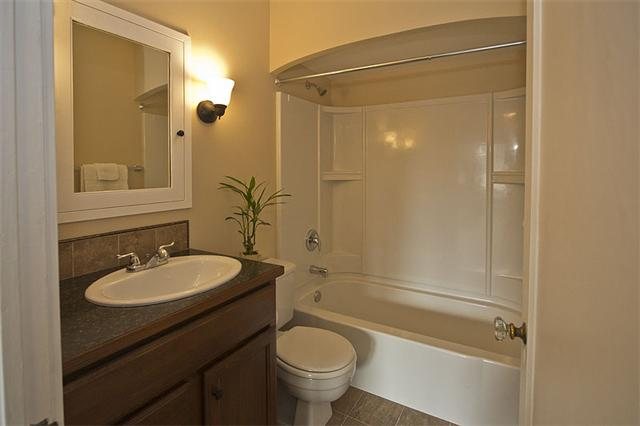 2801 North Vista Road Spokane Valley, WA 99212 - Photo 7 of 9 Gallery Image 7