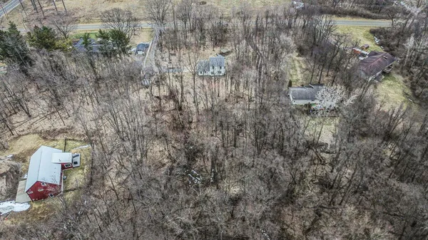 $379,000 | 200 Mayflower Road, Buchanan, MI 49107