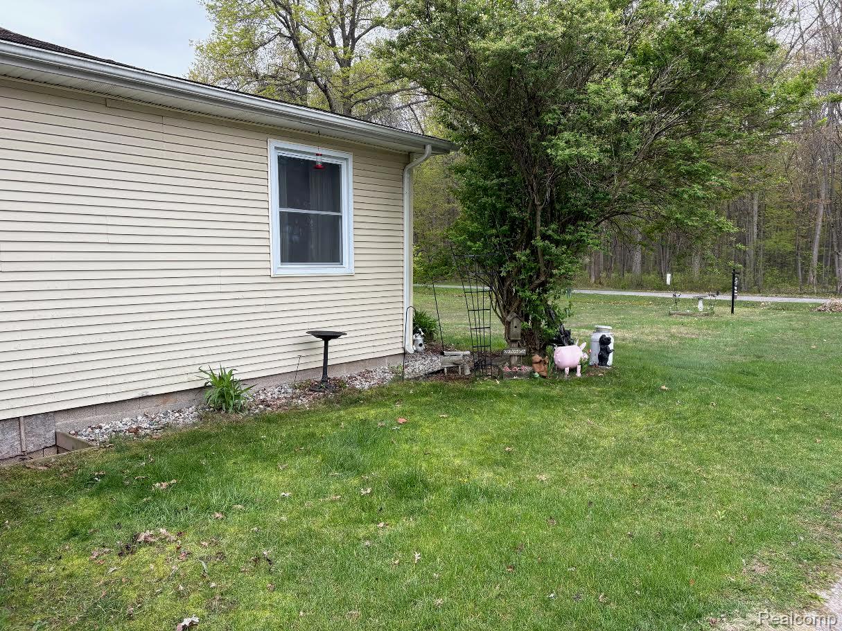 7813 Rookway Road Birch Run, MI 48415 - Photo 60 of 62 View of grassy yard
