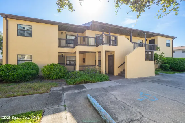 $239,500 | 5610 North Banana River Boulevard, Unit 65, Cocoa Beach, FL 32931