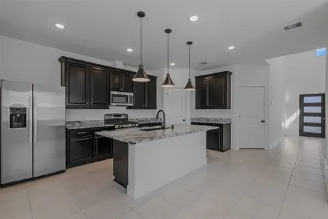 $360,000 | 19384 Poppy Vlg Circle, Magnolia, TX 77355