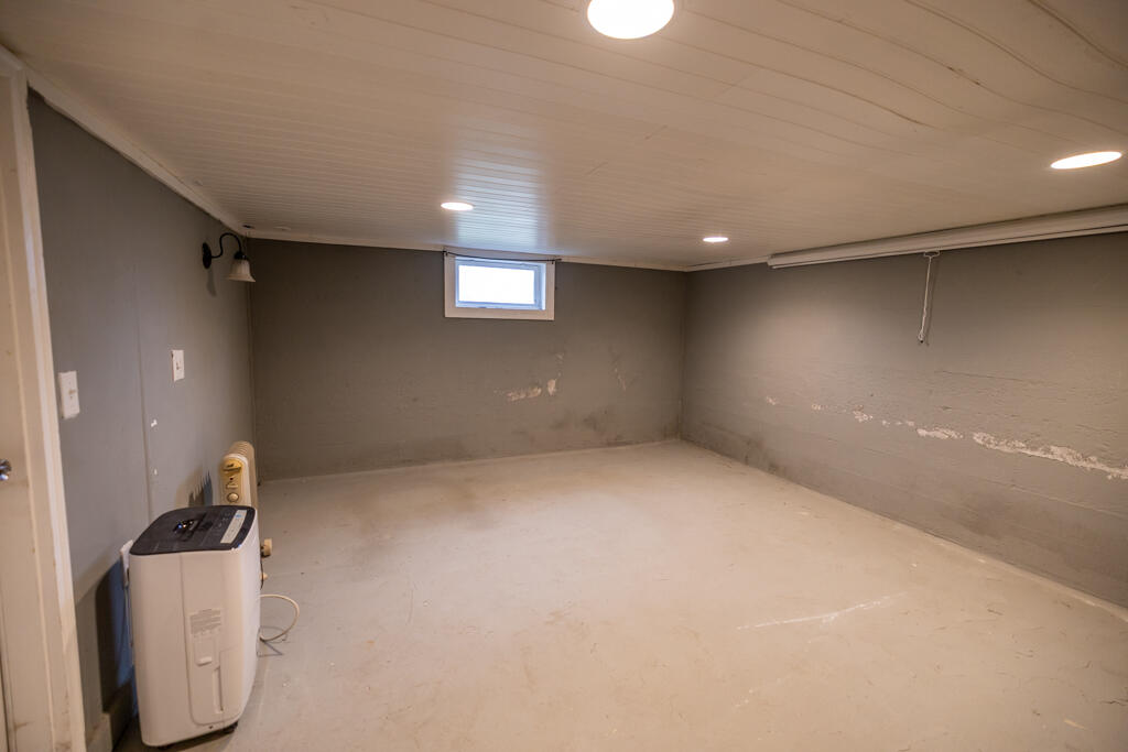 1711 Hotel Road Auburn, ME 04210 - Photo 35 of 60 HY3A8314