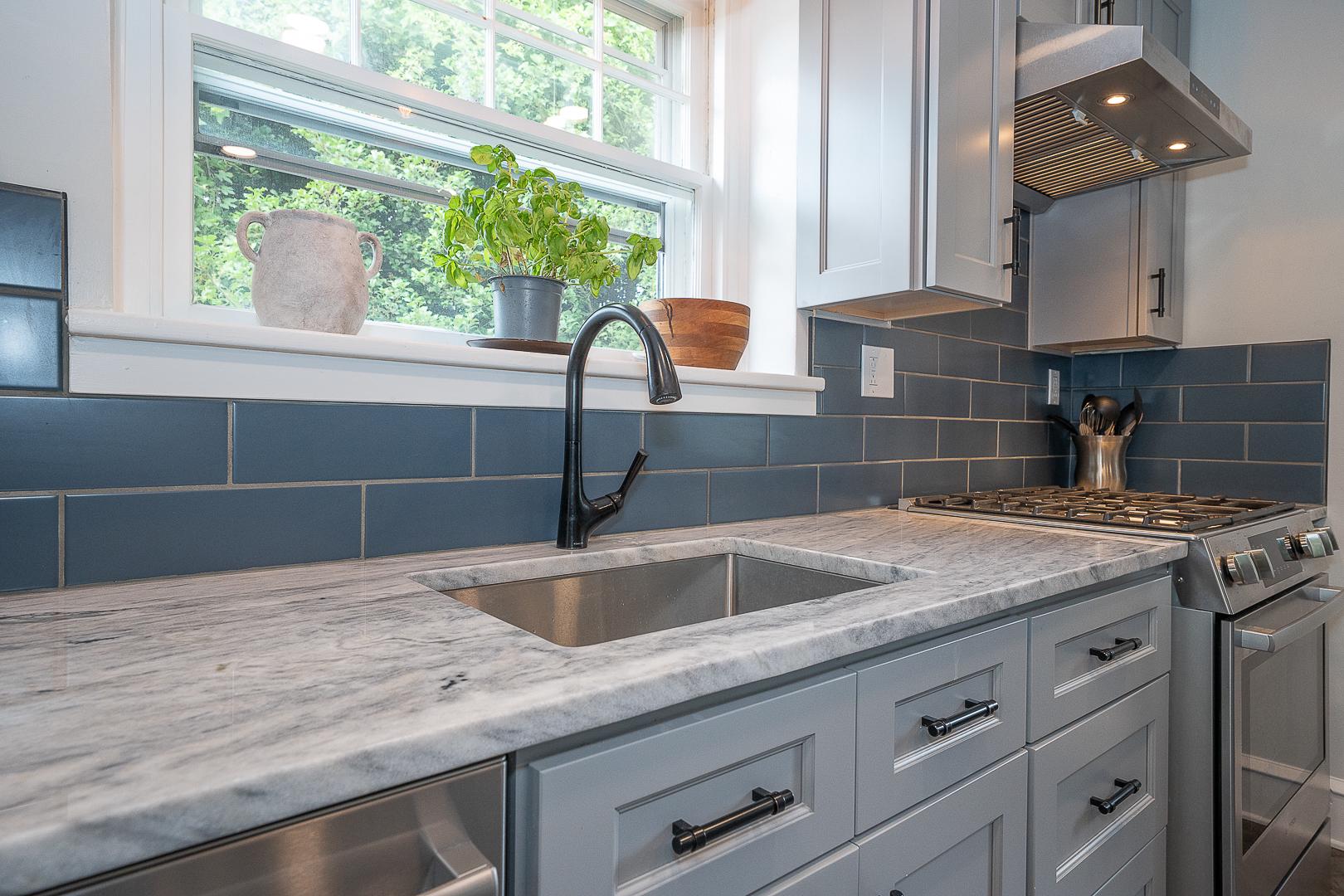 625 Cheswick Road Philadelphia, PA 19128 - Photo 14 of 59 Granite countertops with undermount sink