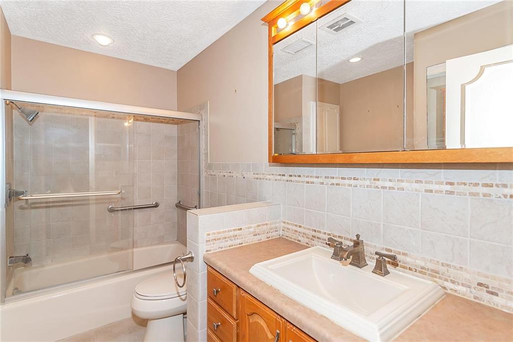 4011 Roland Road Indianapolis, IN 46228 - Photo 21 of 33 Gallery Image 21