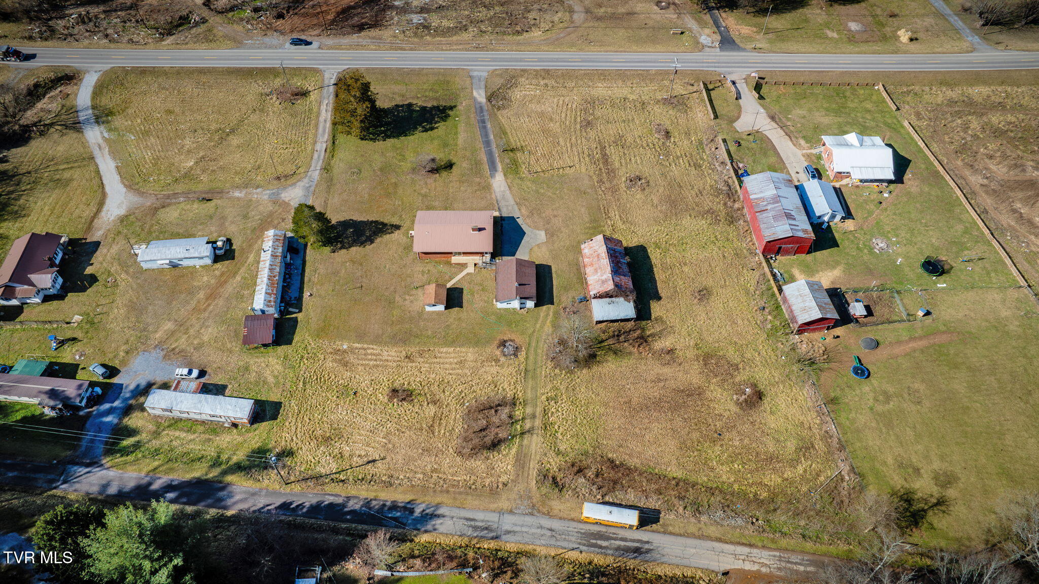 2915 Temple Hill Road Erwin, TN 37650 - Photo 34 of 36 103