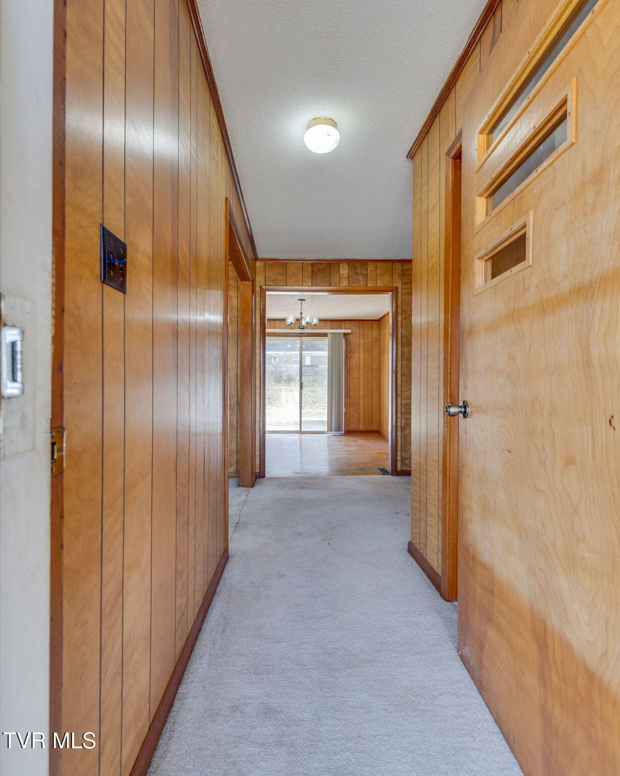 2915 Temple Hill Road Erwin, TN 37650 - Photo 5 of 36 005