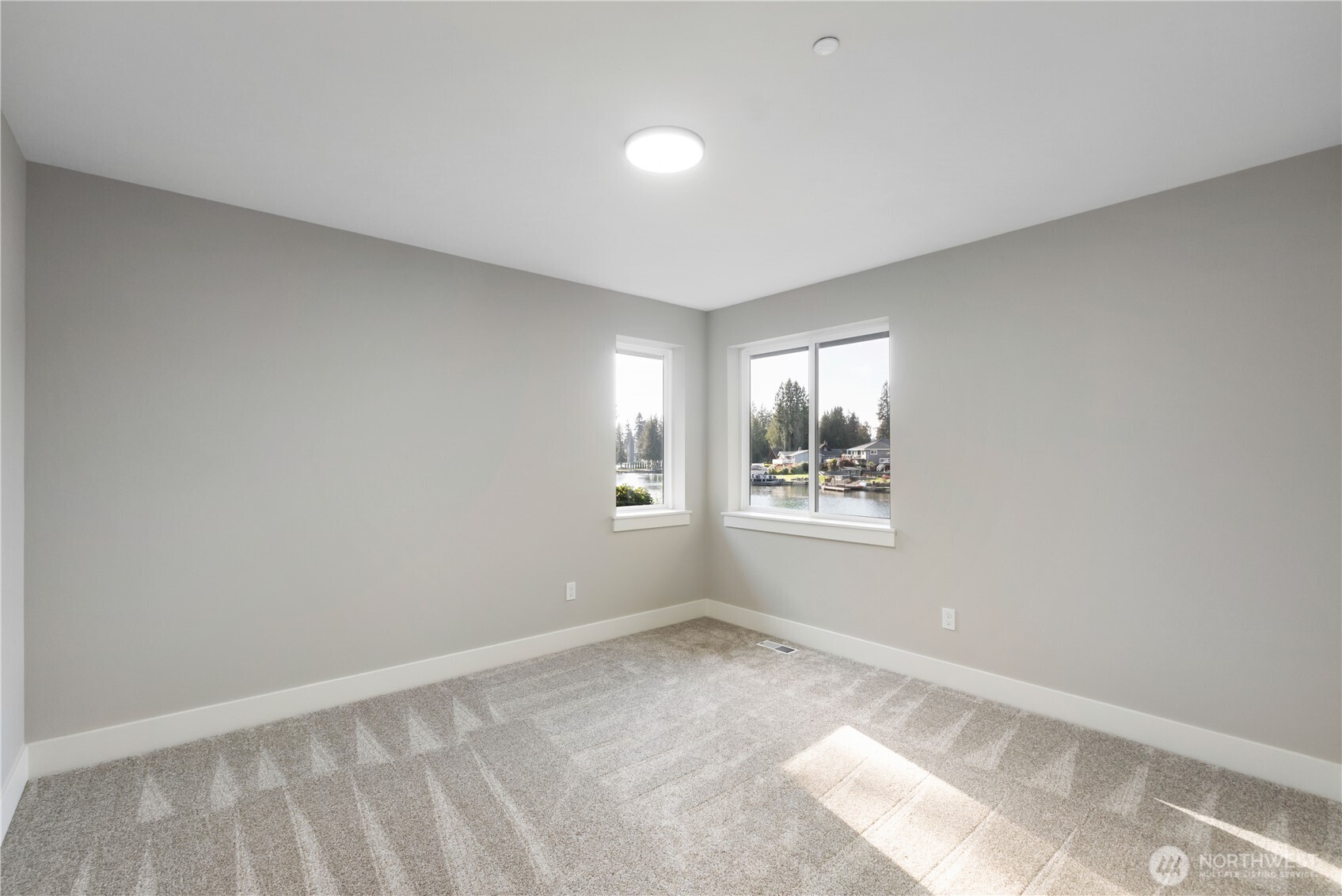 6598 Vandermark Road East Bonney Lake, WA 98391 - Photo 22 of 39