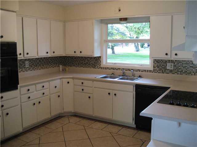 6086 Manning Road Indianapolis, IN 46228 - Photo 2 of 20 Gallery Image 2