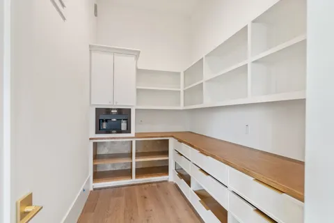 $2,050,000 | 1719 Candlelight Lane, Houston, TX 77018