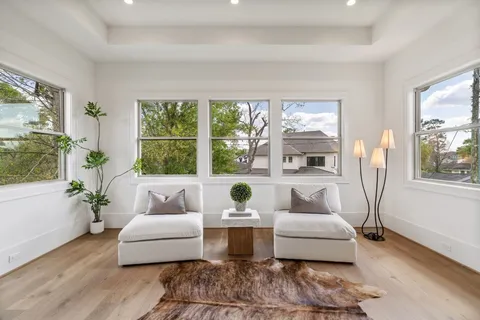 $2,050,000 | 1719 Candlelight Lane, Houston, TX 77018