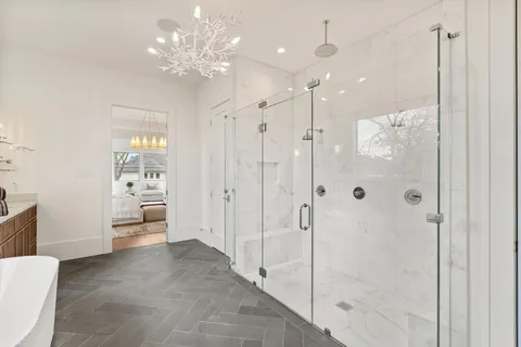 $2,050,000 | 1719 Candlelight Lane, Houston, TX 77018