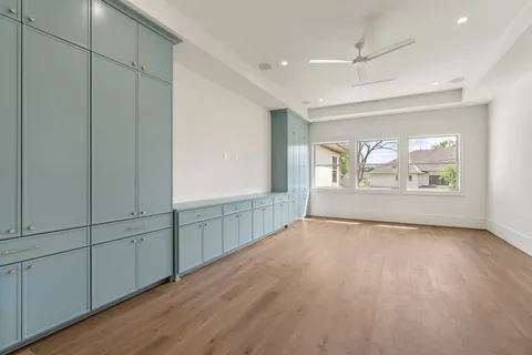 $2,050,000 | 1719 Candlelight Lane, Houston, TX 77018