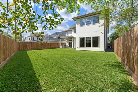 $2,050,000 | 1719 Candlelight Lane, Houston, TX 77018