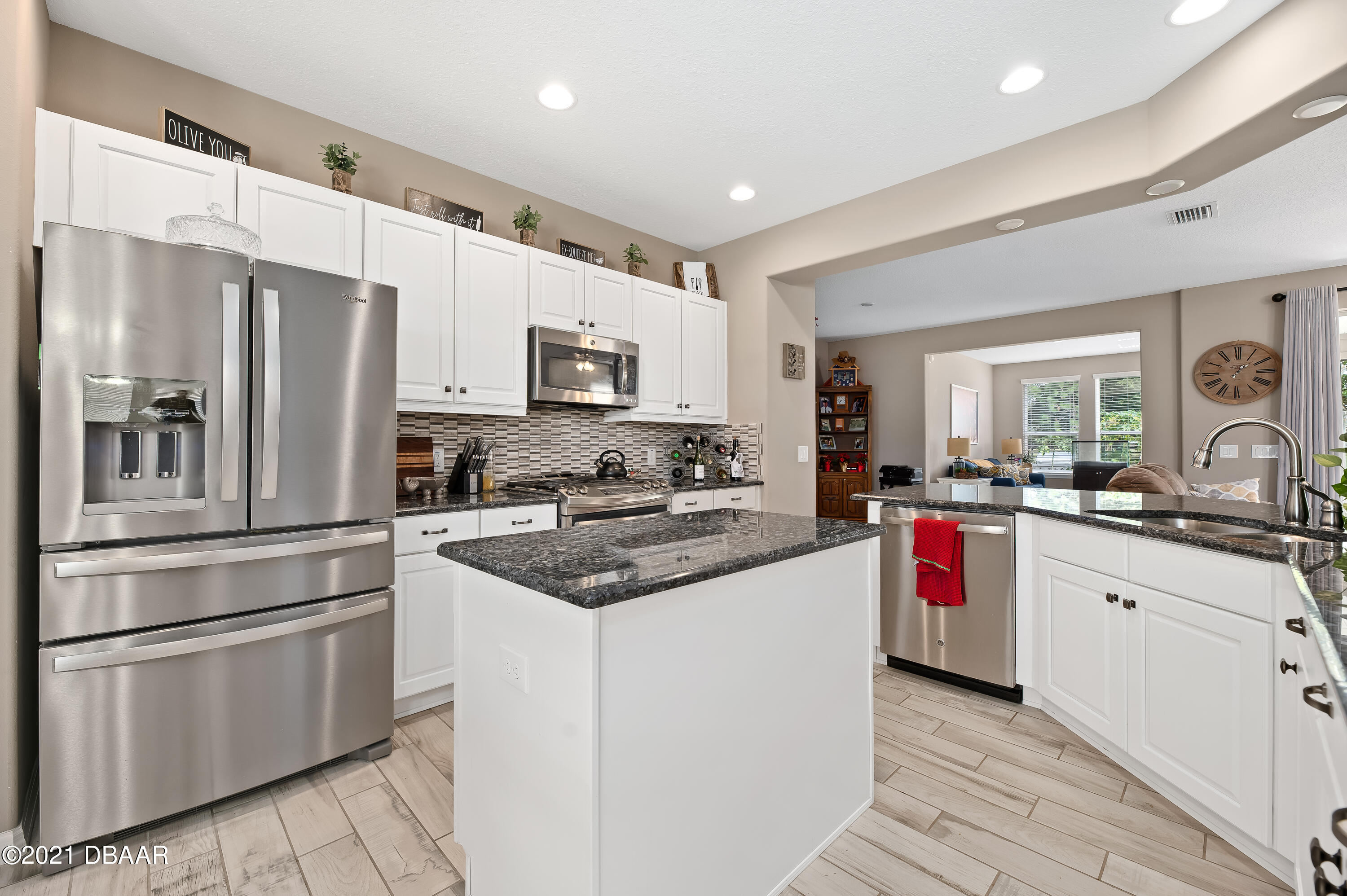 4970 Northwest 35th Ln Road Ocala, FL 34482 - Photo 9 of 73 2.2