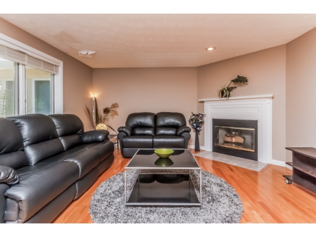 52 Preston Field Road, Unit 103 Nashua, NH 03064 - Photo 11 of 36 Gallery Image 11