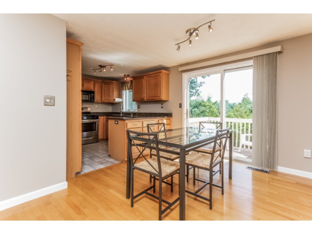 52 Preston Field Road, Unit 103 Nashua, NH 03064 - Photo 4 of 36 Gallery Image 4