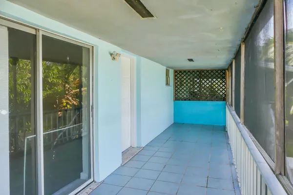 $750,000 | 185 Dove Lake Drive, Tavernier, FL 33070