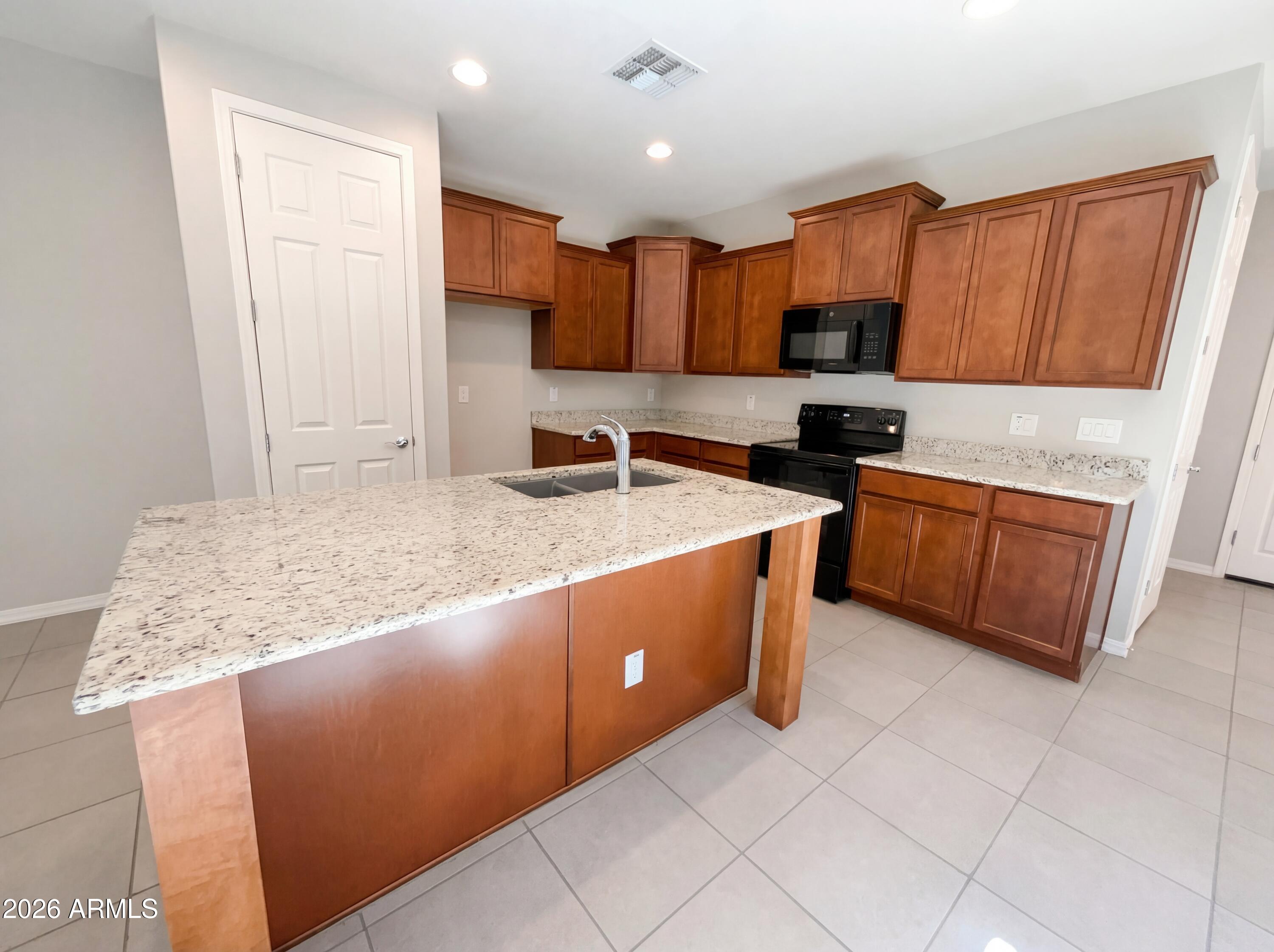 2511 South Entwistle Street Gilbert, AZ 85295 - Photo 2 of 30 listing_2