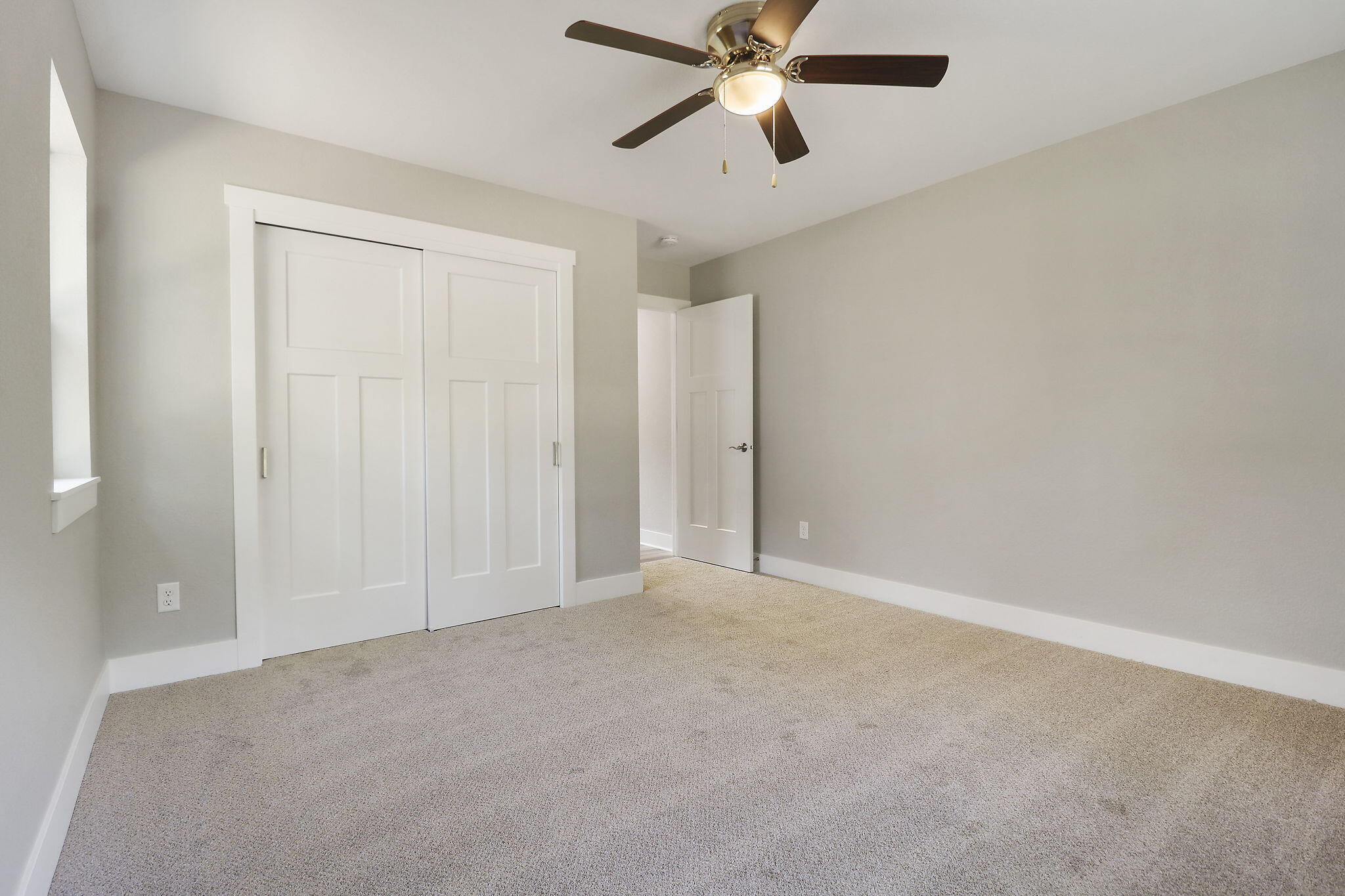 11533 8th Avenue Pleasant Prairie, WI 53158 - Photo 23 of 34 22-web-or-mls-M- 1015 Berwick Ave., Silv