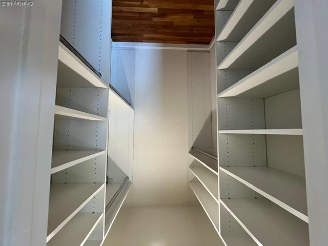 94 Shore Road, Unit C1 Port Washington, NY 11050 - Photo 13 of 16 Gallery Image 13
