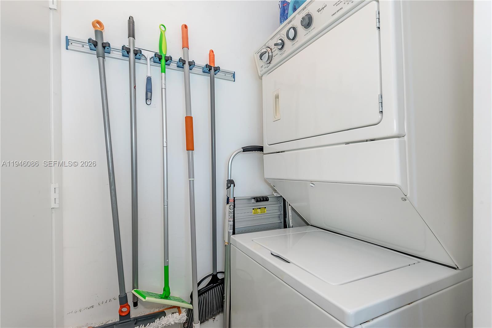 253 Northeast 2nd Street, Unit 907 Miami, FL 33132 - Photo 12 of 26