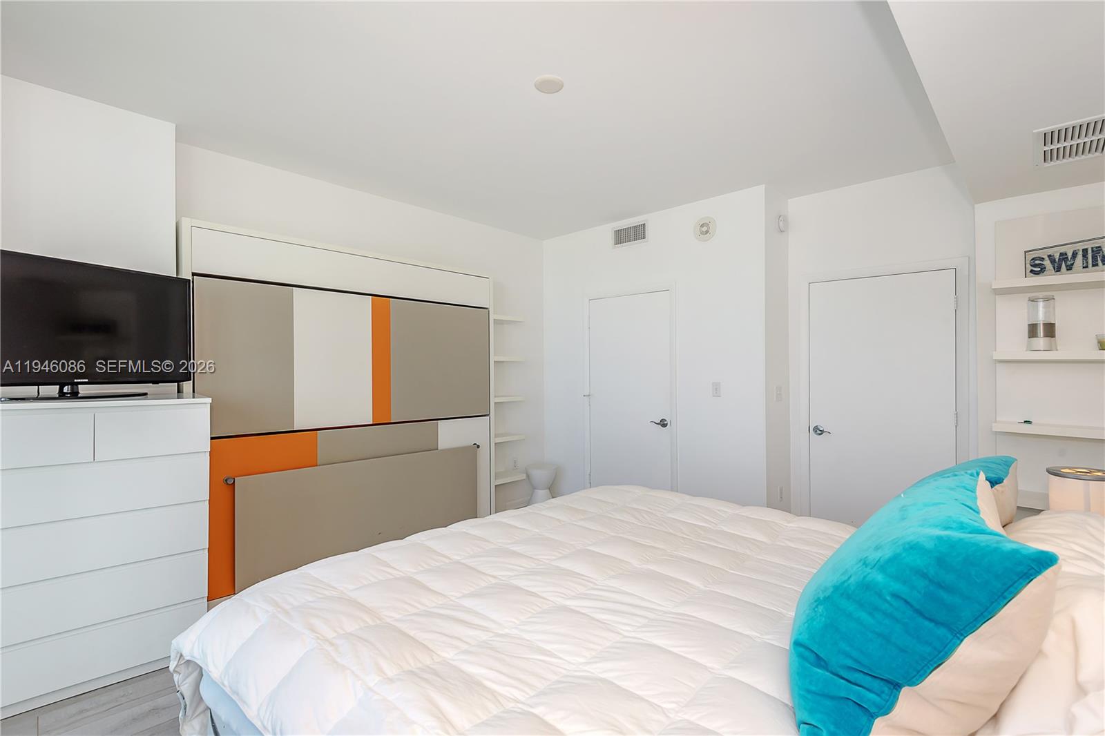 253 Northeast 2nd Street, Unit 907 Miami, FL 33132 - Photo 16 of 26