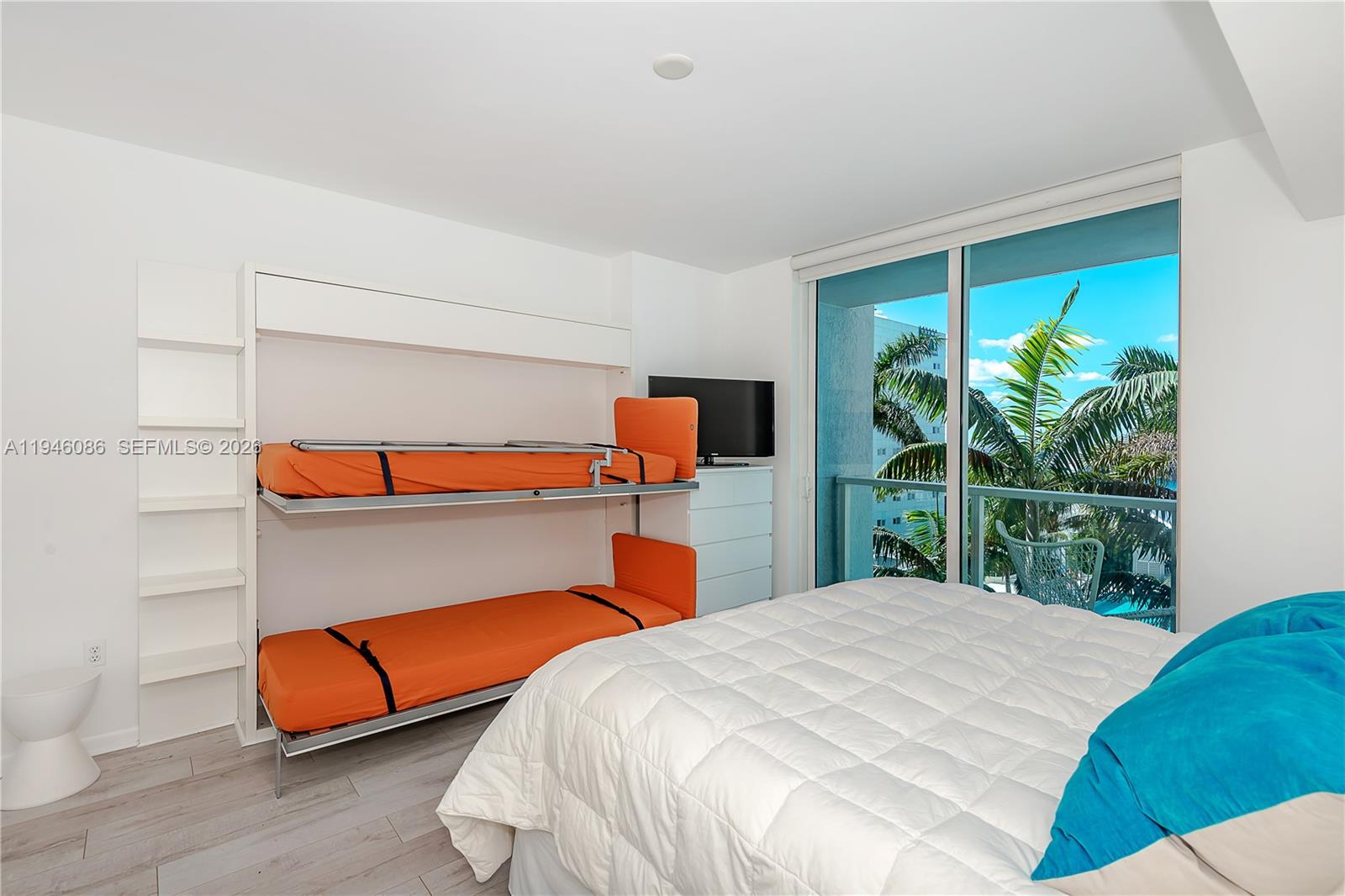 253 Northeast 2nd Street, Unit 907 Miami, FL 33132 - Photo 17 of 26