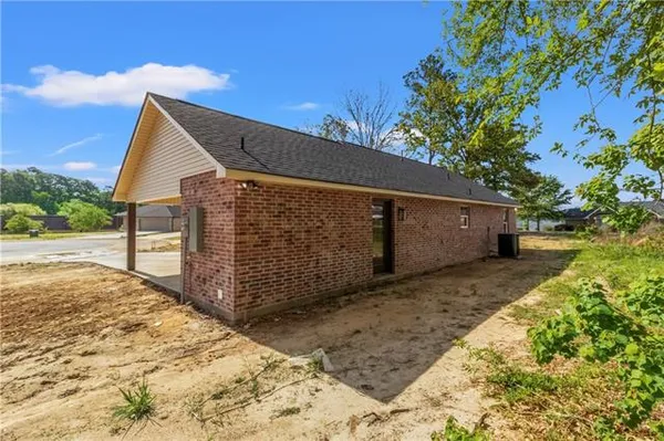 $236,500 | 110 Hidden Oaks Court, Natchitoches, LA 71457