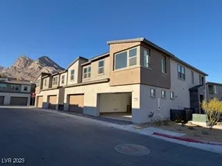 $2,650 | 11468 Panoledge Avenue, Las Vegas, NV 89138