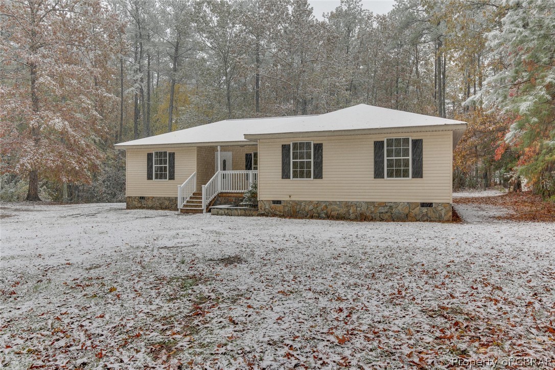 12526 Rilees Farm Road Gloucester, VA 23061 - Photo 4 of 30 Gallery Image 4