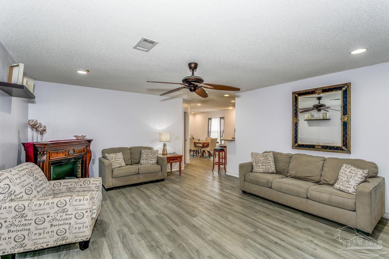 3875 Adams Road Pace, FL 32571 - Photo 4 of 28