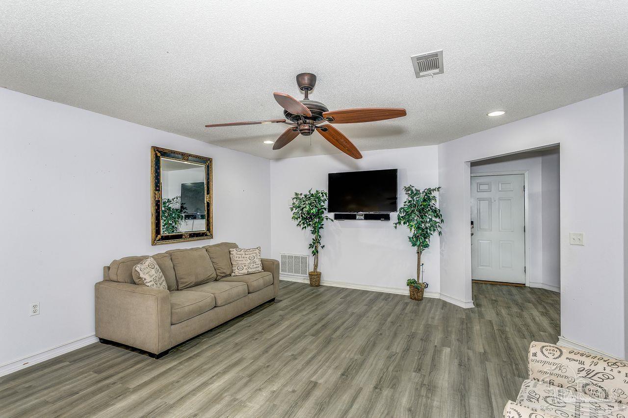 3875 Adams Road Pace, FL 32571 - Photo 7 of 28
