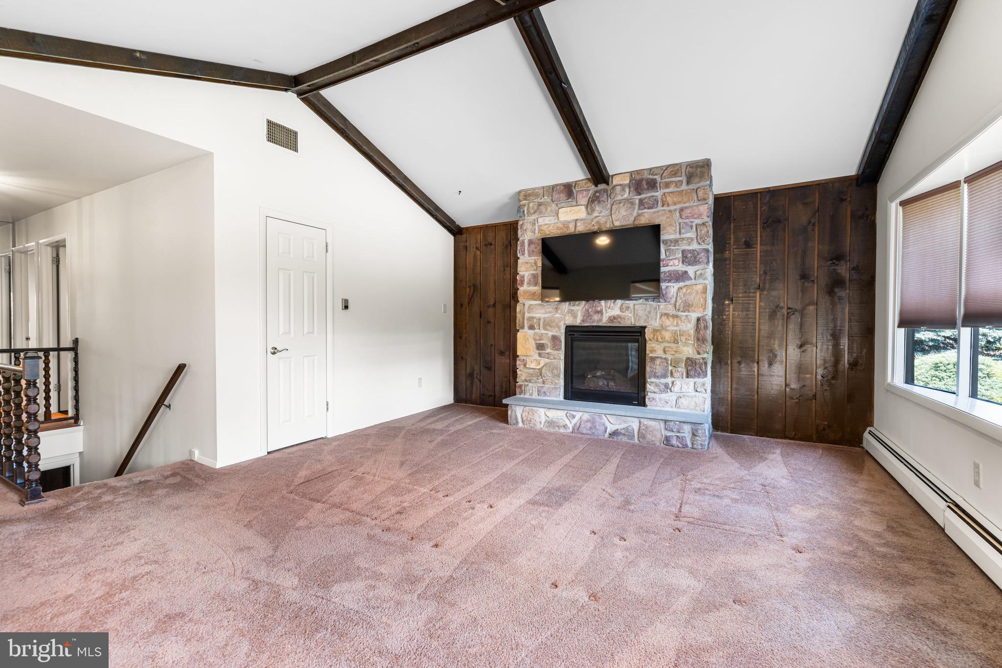 1790 Twining Road Willow Grove, PA 19090 - Photo 5 of 46 Vaulted Living Room