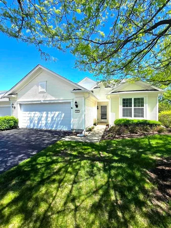 $329,000 | 818 Woodland Drive, Shorewood, IL 60404