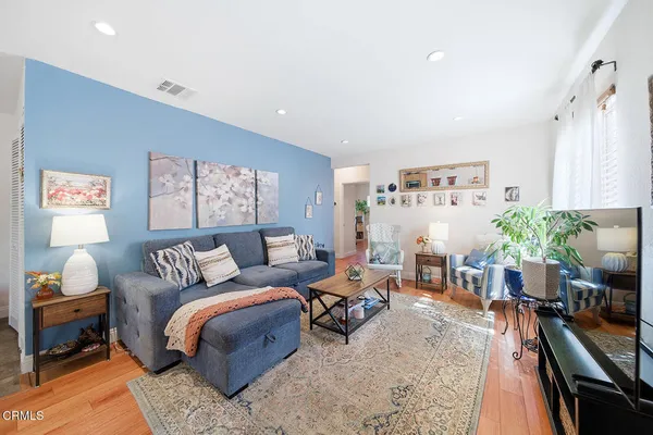 $739,000 | 8950 Oswego Street, Sunland, CA 91040