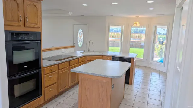 $550,000 | 3680 West 550 North, Markle, IN 46770