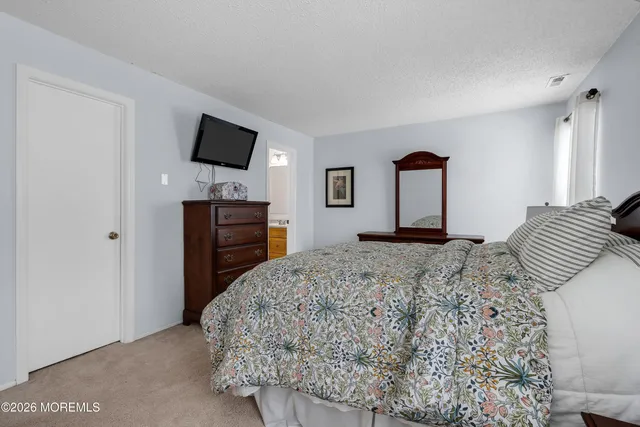 $405,000 | 129 Tulip Lane, Freehold, NJ 07728