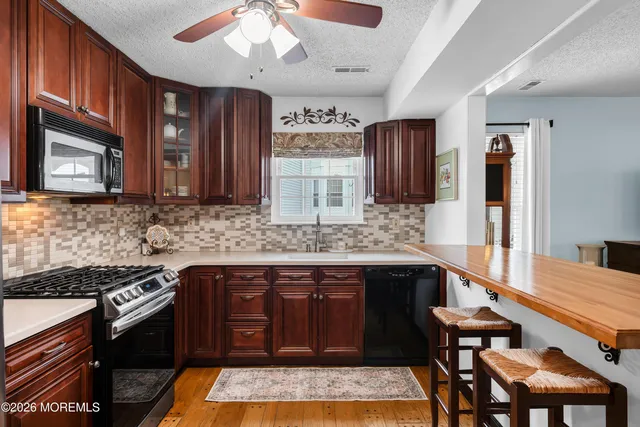 $405,000 | 129 Tulip Lane, Freehold, NJ 07728