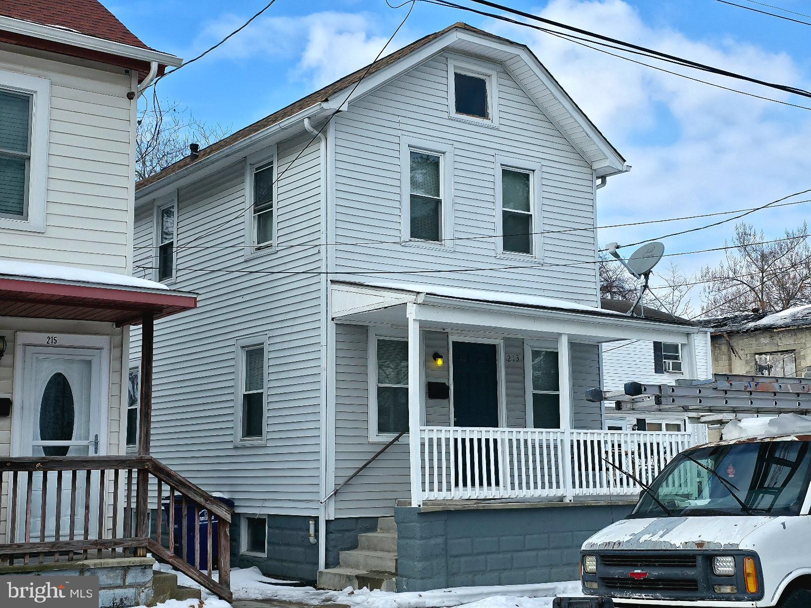213 Laurel Street Beverly, NJ 08010 - Photo 1 of 23