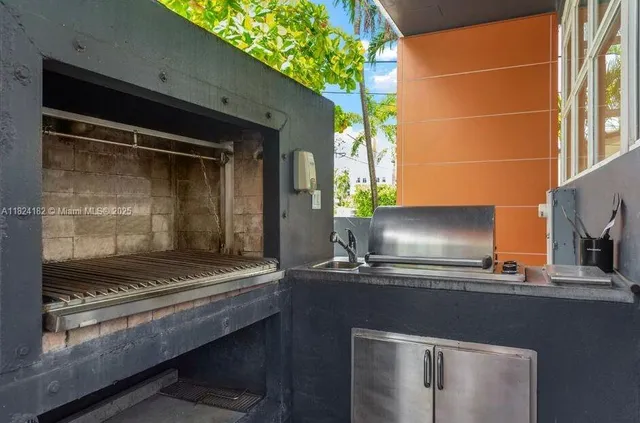 $3,750,000 | 1606 South Bayshore Drive, Miami, FL 33133