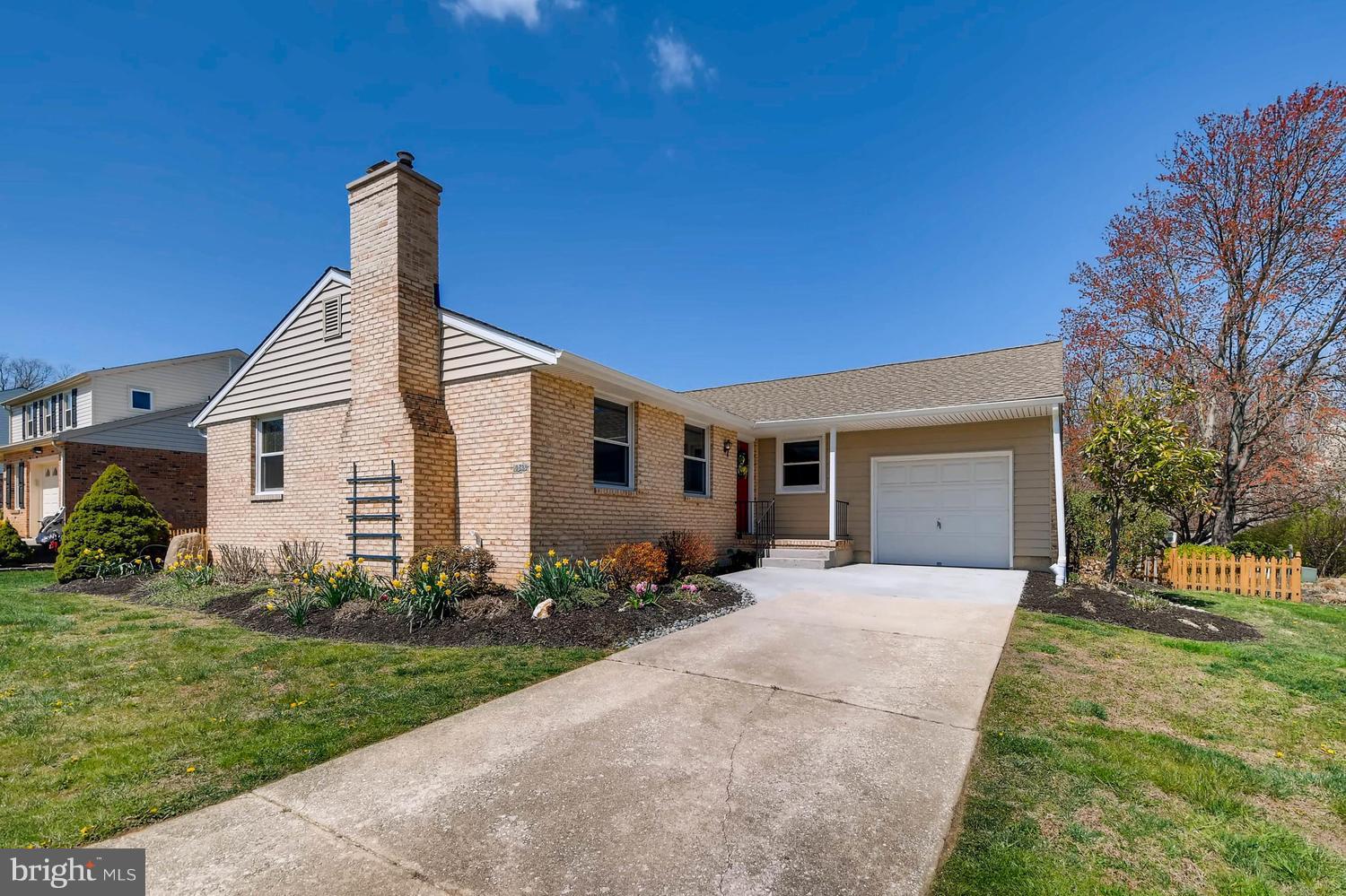 10829 Sandringham Road Cockeysville, MD 21030 - Photo 1 of 29 Exterior (Front)