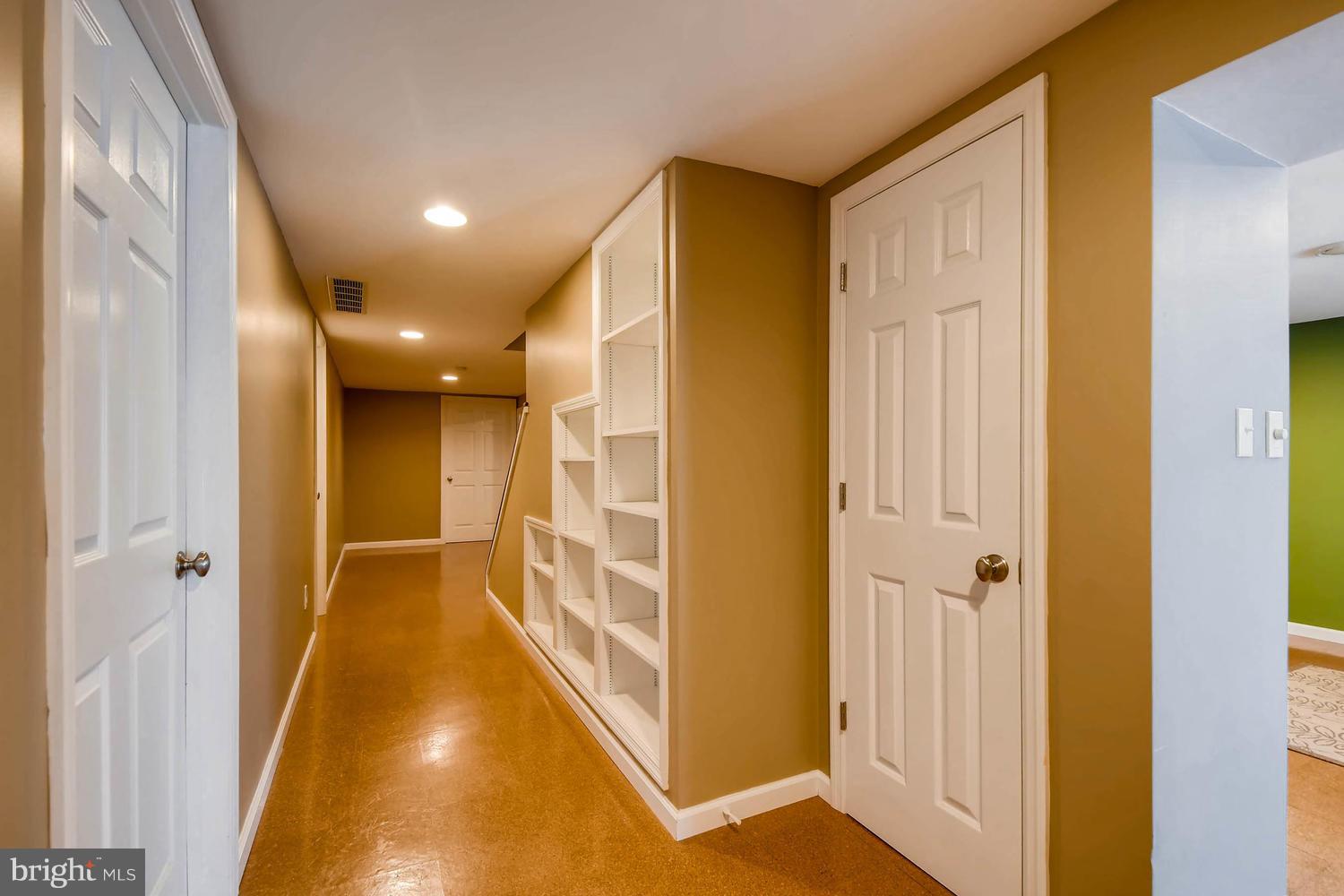 10829 Sandringham Road Cockeysville, MD 21030 - Photo 17 of 29 Interior (General)