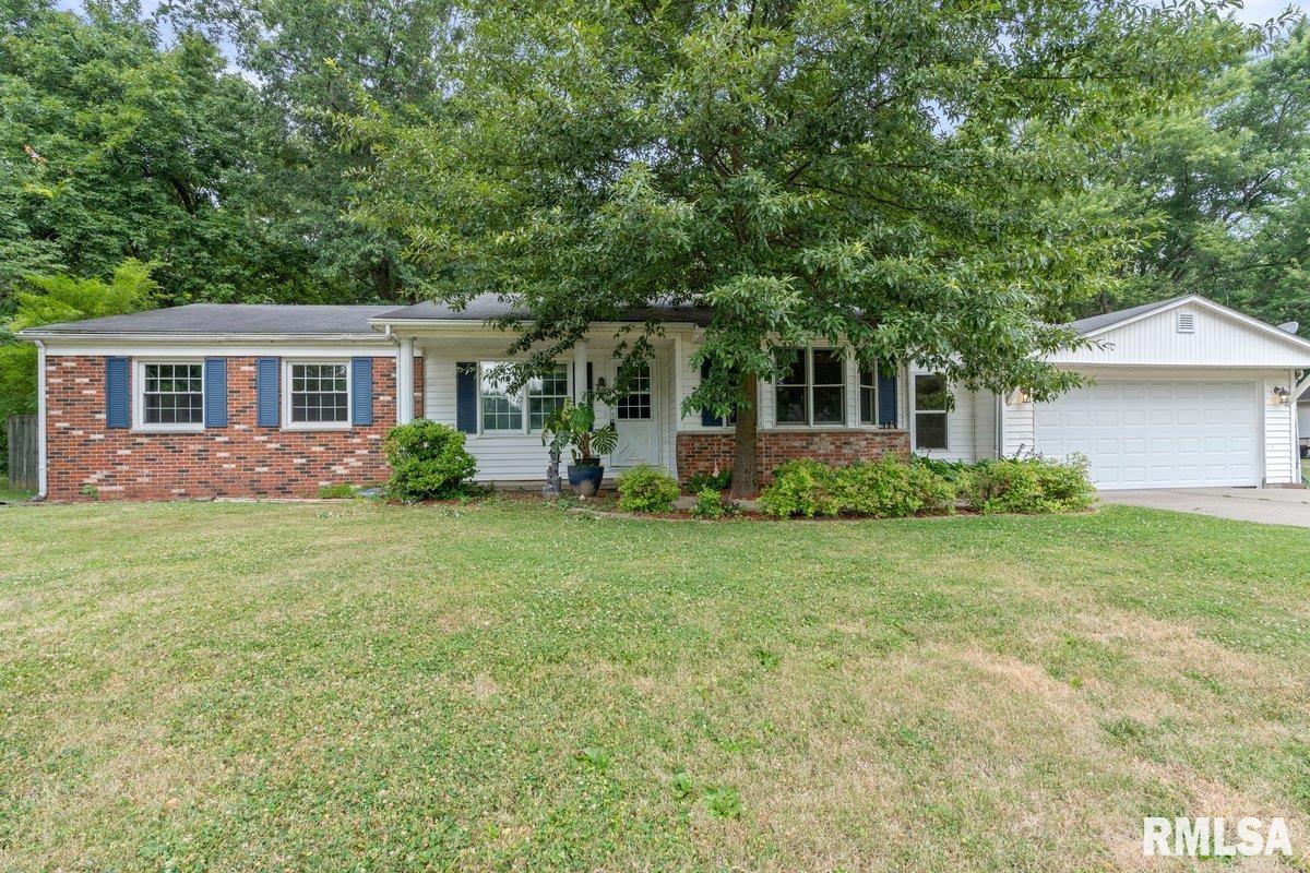 701 Diane Court Springfield, IL 62702 - Photo 1 of 33 Gallery Image 1