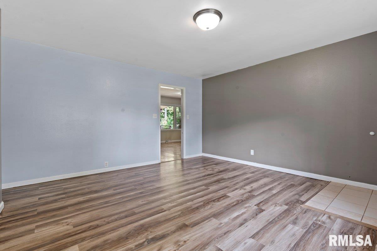 701 Diane Court Springfield, IL 62702 - Photo 16 of 33 Gallery Image 16