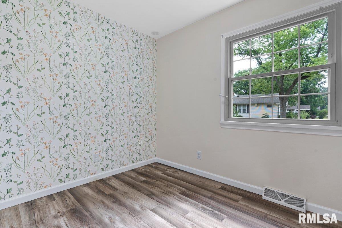 701 Diane Court Springfield, IL 62702 - Photo 22 of 33 Gallery Image 22