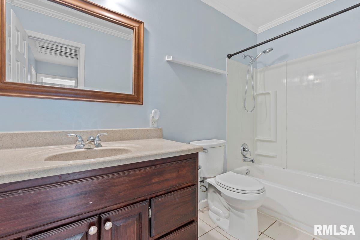 701 Diane Court Springfield, IL 62702 - Photo 25 of 33 Gallery Image 25