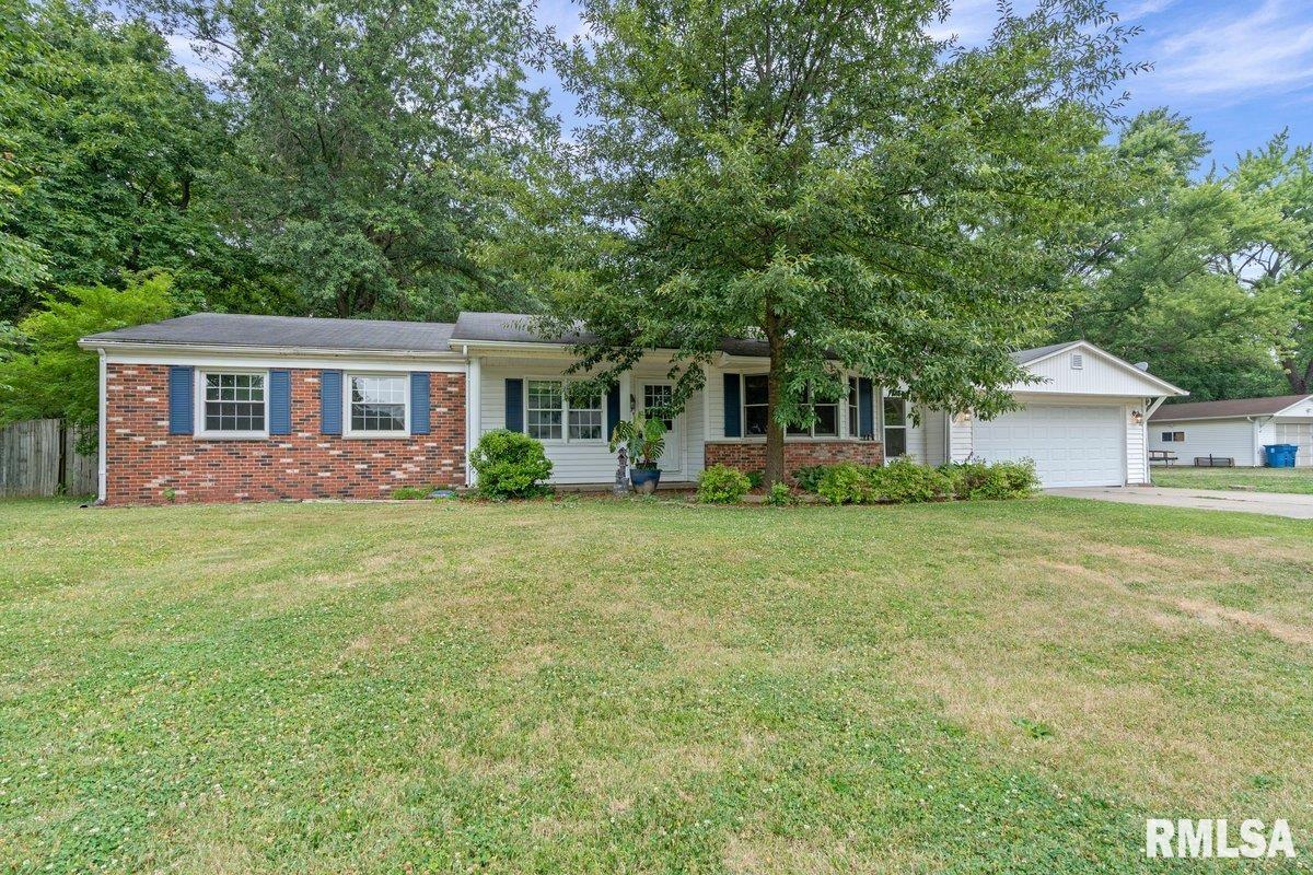 701 Diane Court Springfield, IL 62702 - Photo 3 of 33 Gallery Image 3