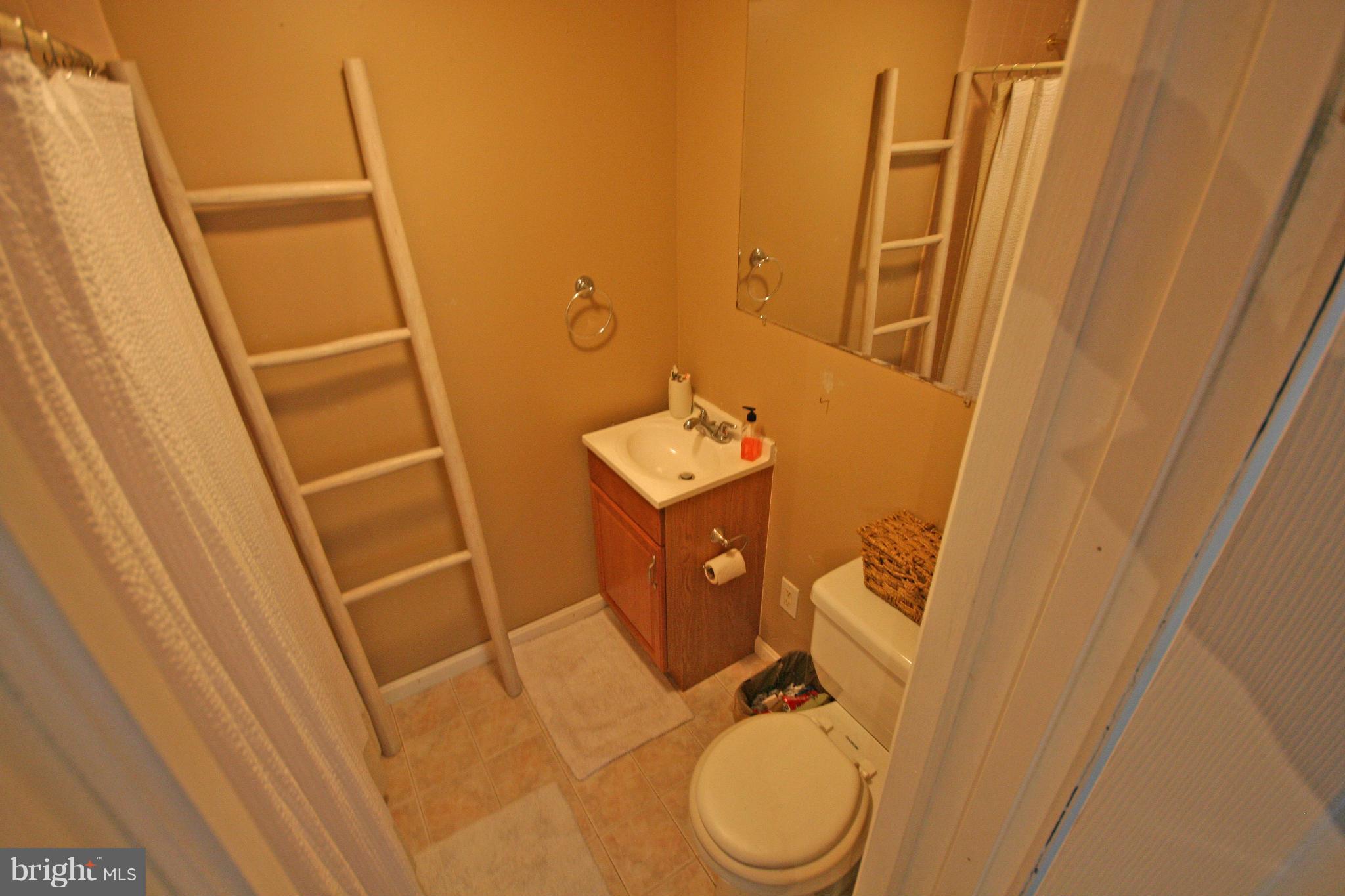 1632 Colonial Way Frederick, MD 21702 - Photo 23 of 28 Bath
